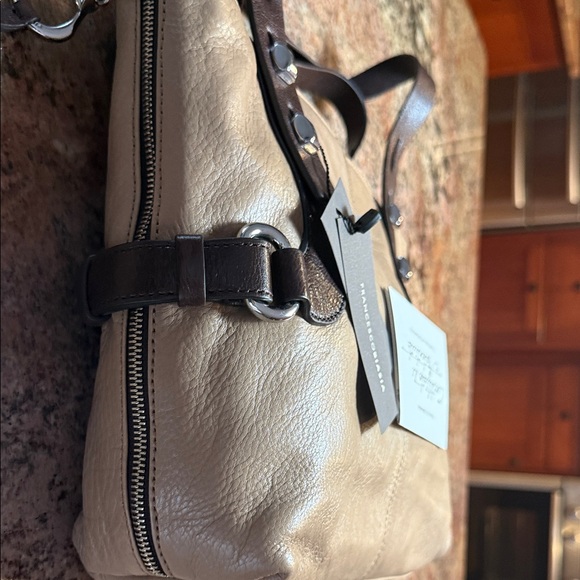 Francesco Biasia Beige Leather Shoulder Bag with Dark Brown Straps